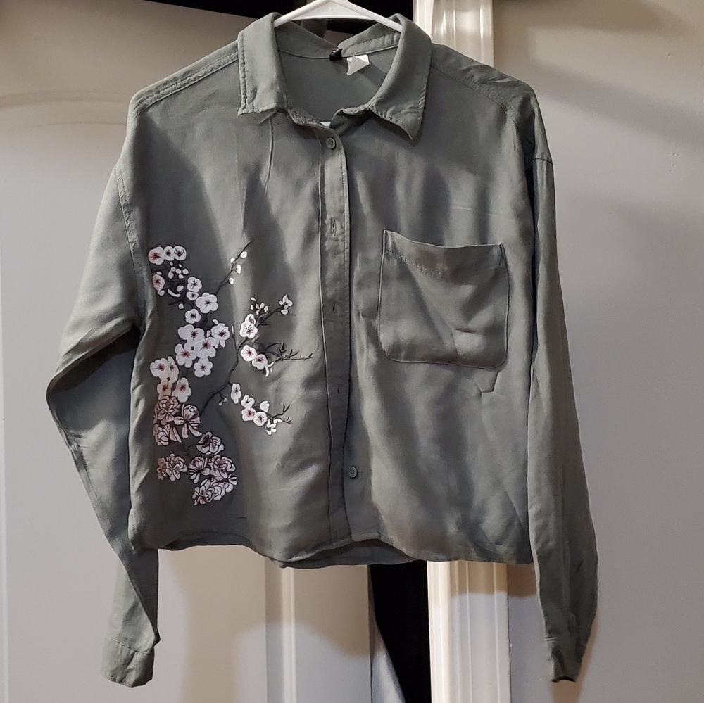 Shirt crop top